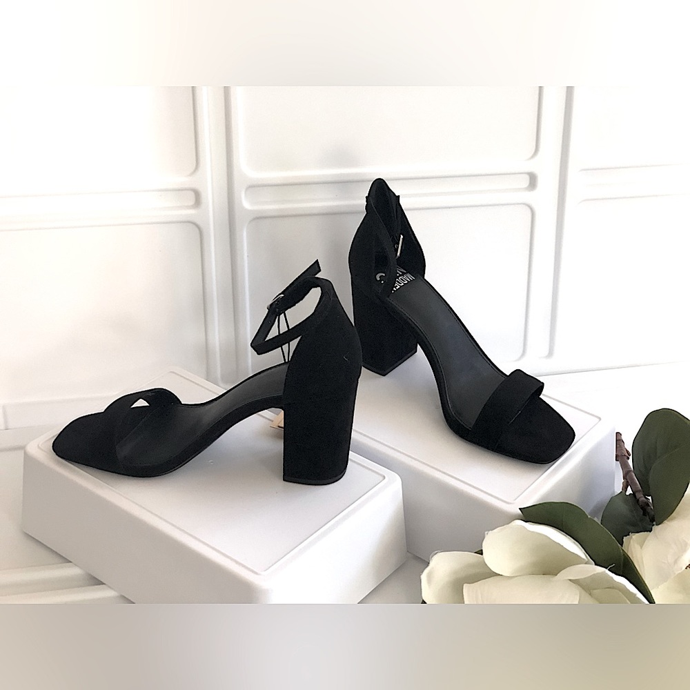 Brand New -MADDEN NYC Women's Suede Block Heel Sandal